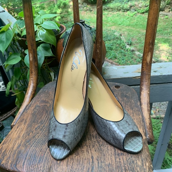 VICKIE Hong Kong Snakeskin Peep-Toe Pumps - Picture 2 of 12